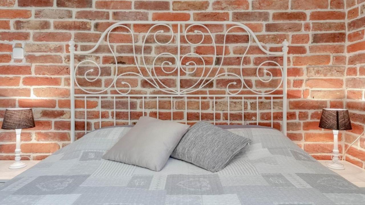 Enio Apartment Novigrad  Exterior photo