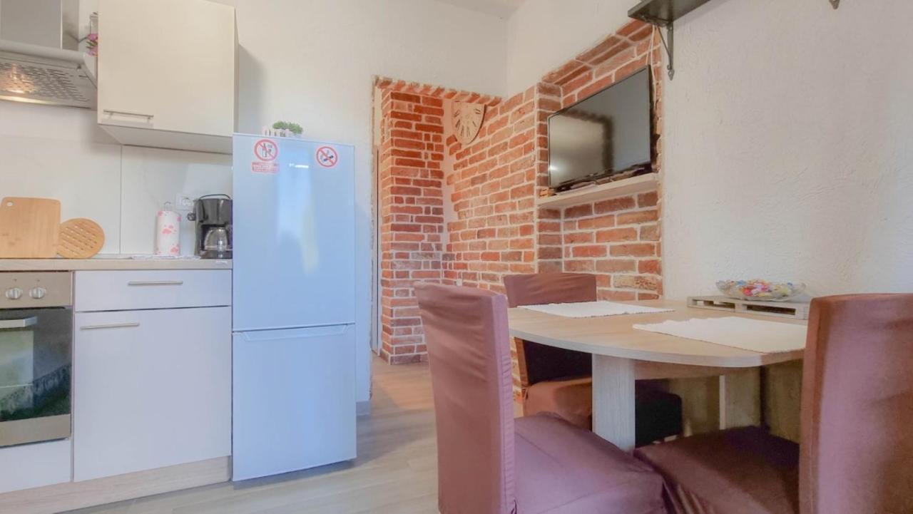 Enio Apartment Novigrad  Exterior photo