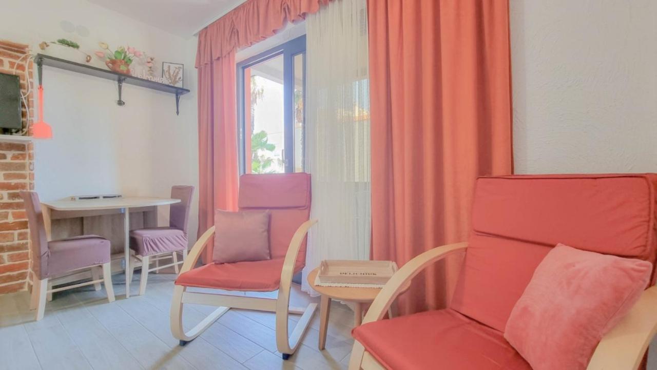 Enio Apartment Novigrad  Exterior photo